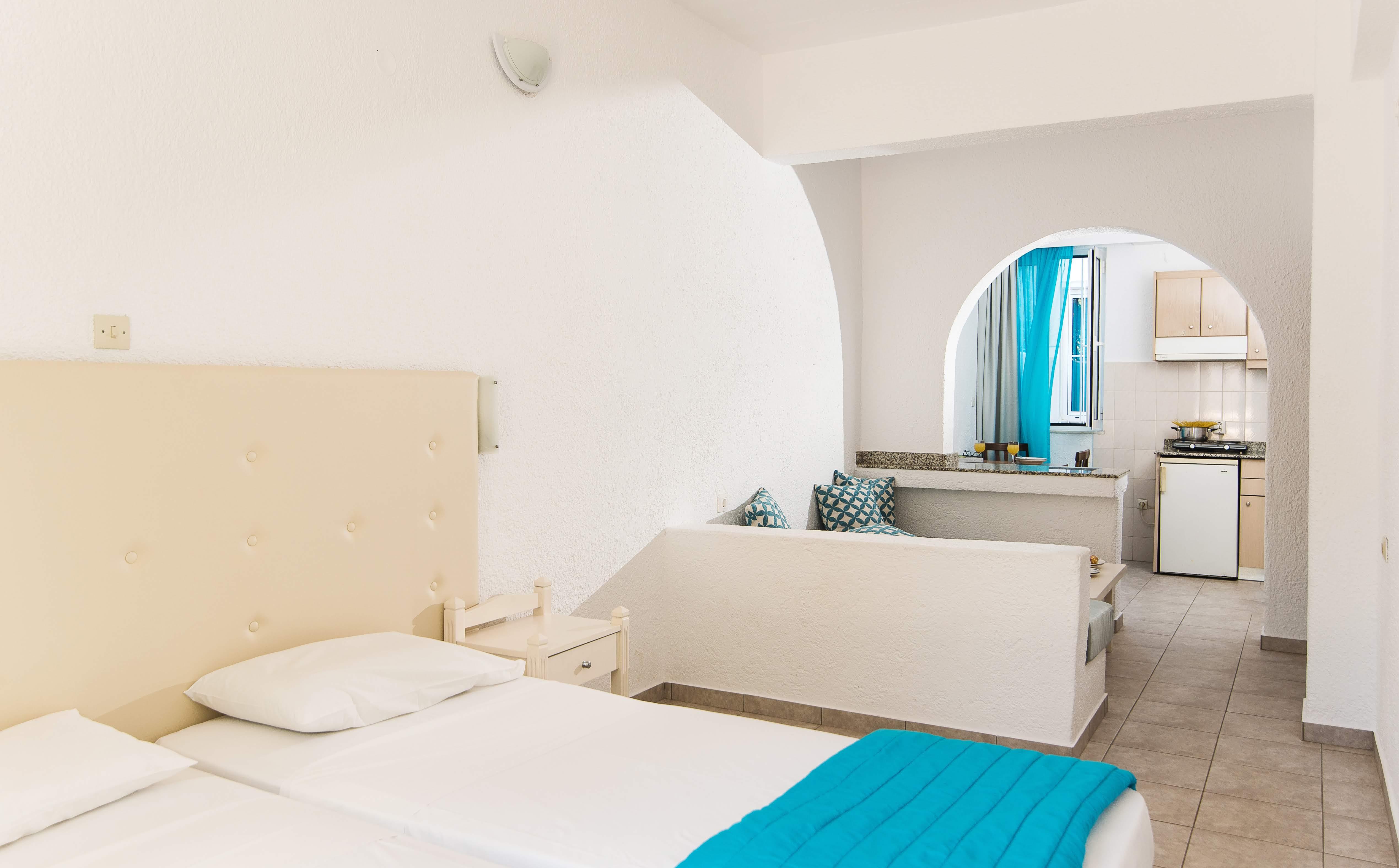 Ibiscus Hotel Malia Exteriör bild