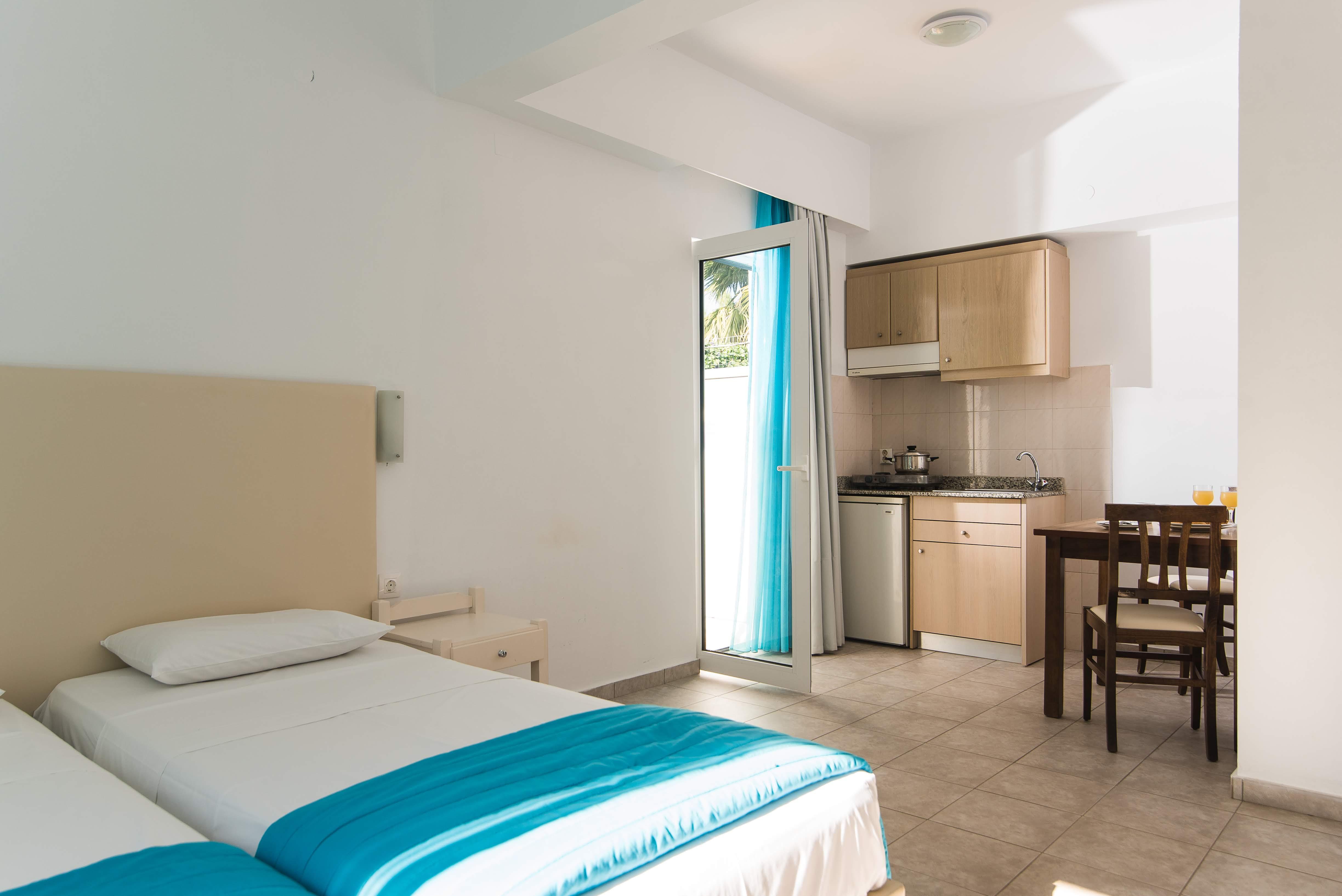 Ibiscus Hotel Malia Exteriör bild