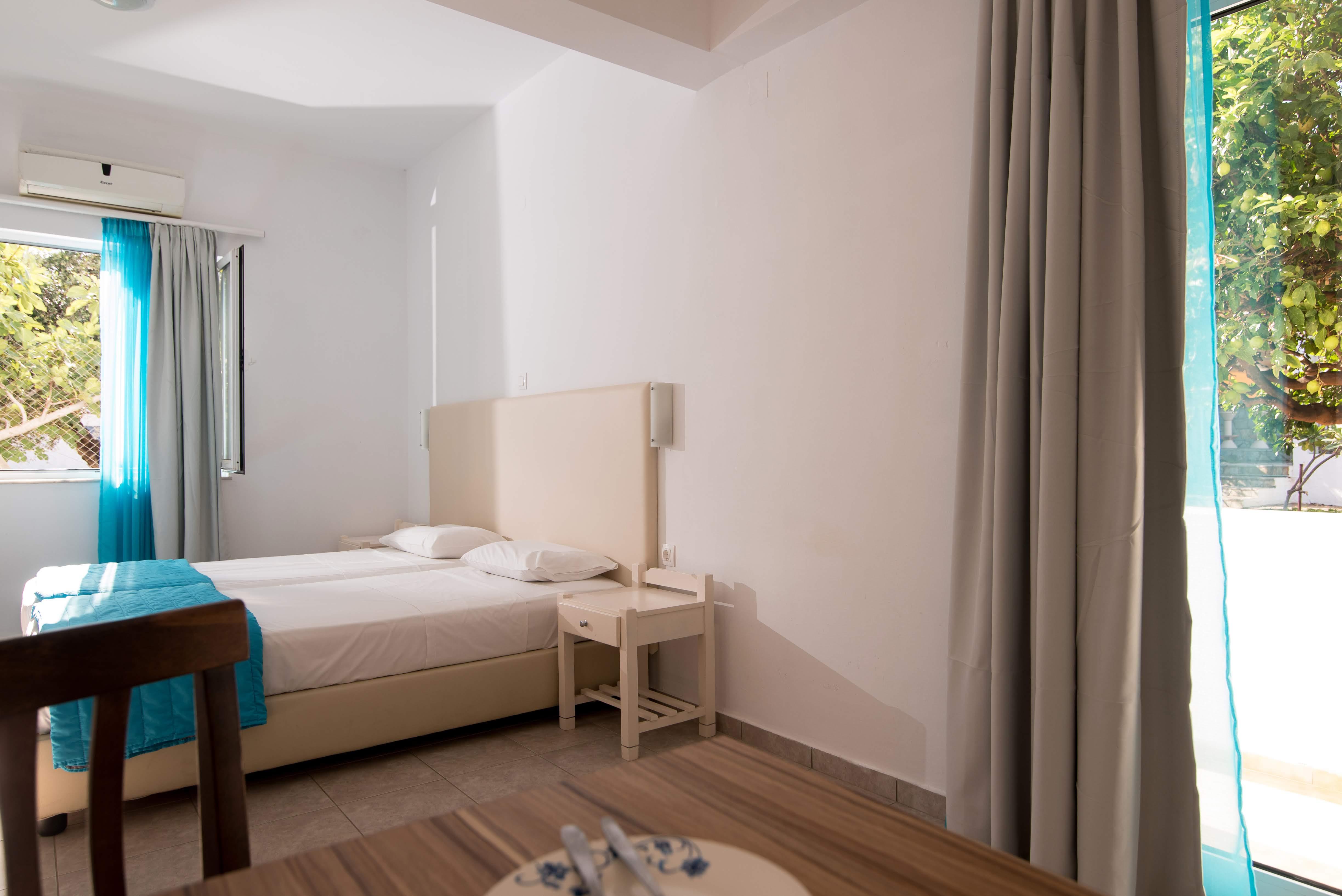 Ibiscus Hotel Malia Exteriör bild